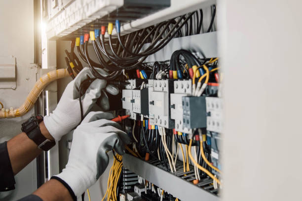Best Licensed Electrician  in White City, FL